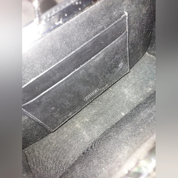 Coach Black Leather Signature C Embossed Kiss Lock Wristlet - Picture 9 of 14